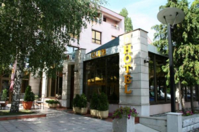 Гостиница Hotel Dinara   Ливно